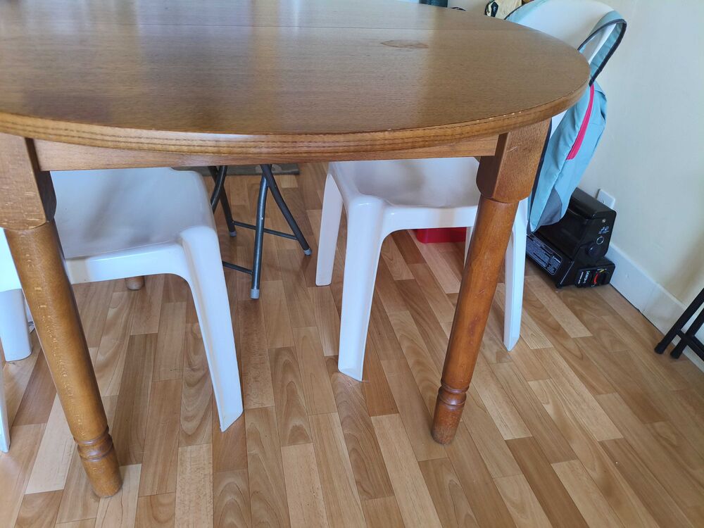 table ronde en bois Meubles