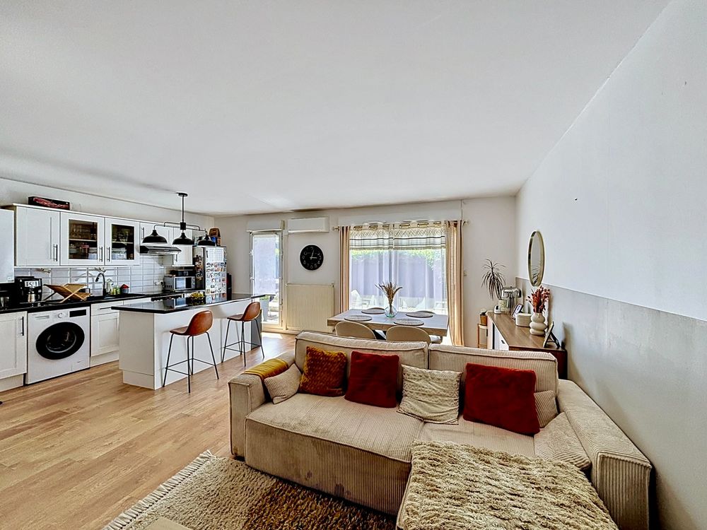 Vente Appartement ? T2 rénové 51 m² - Décines Mairie - Terrasse 16 m² Décines-charpieu