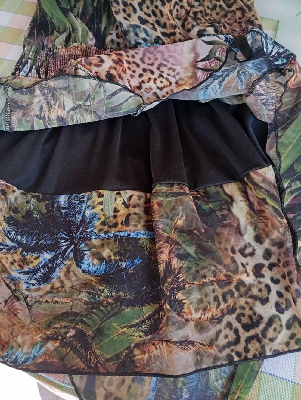Jolie robe estivale Breal T38 Vêtements
