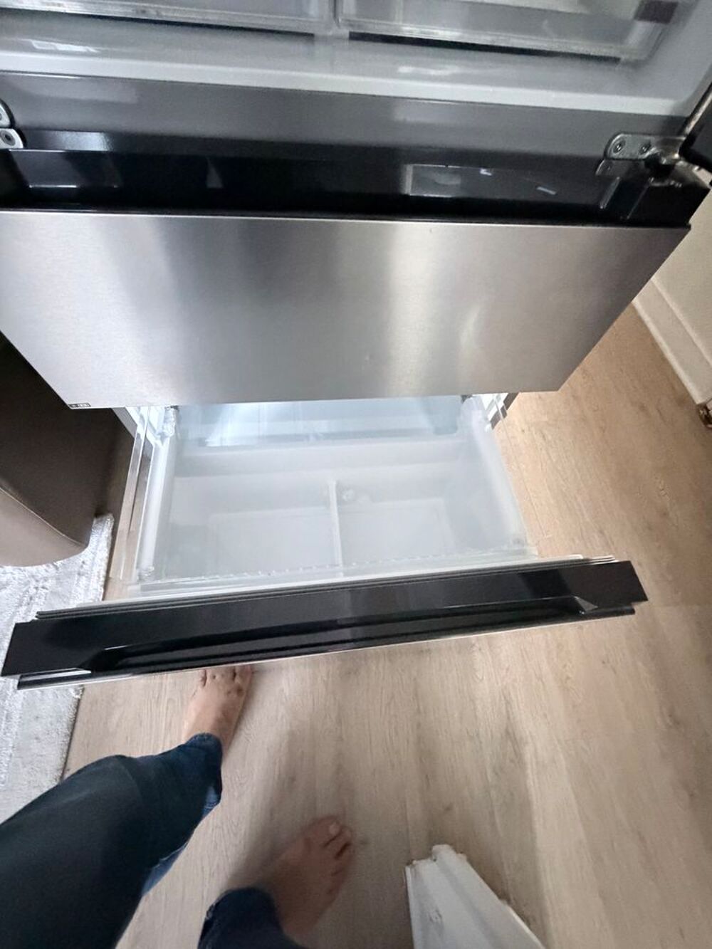 Vendre frigo cong&eacute;lateur VALBERG frigo 2 port et 2 tiroir Electroménager