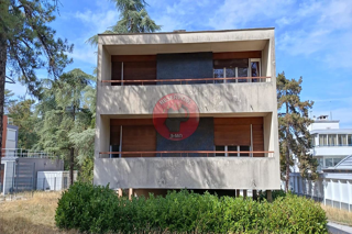  Immeuble à vendre 695 m²