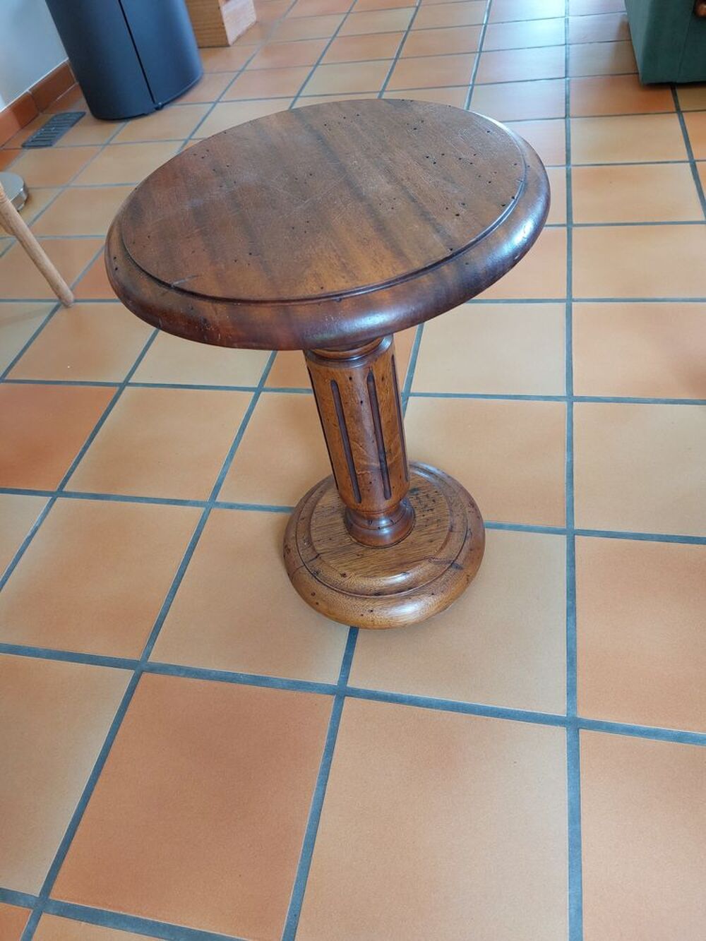 Gu&eacute;ridon en bois exotique Meubles