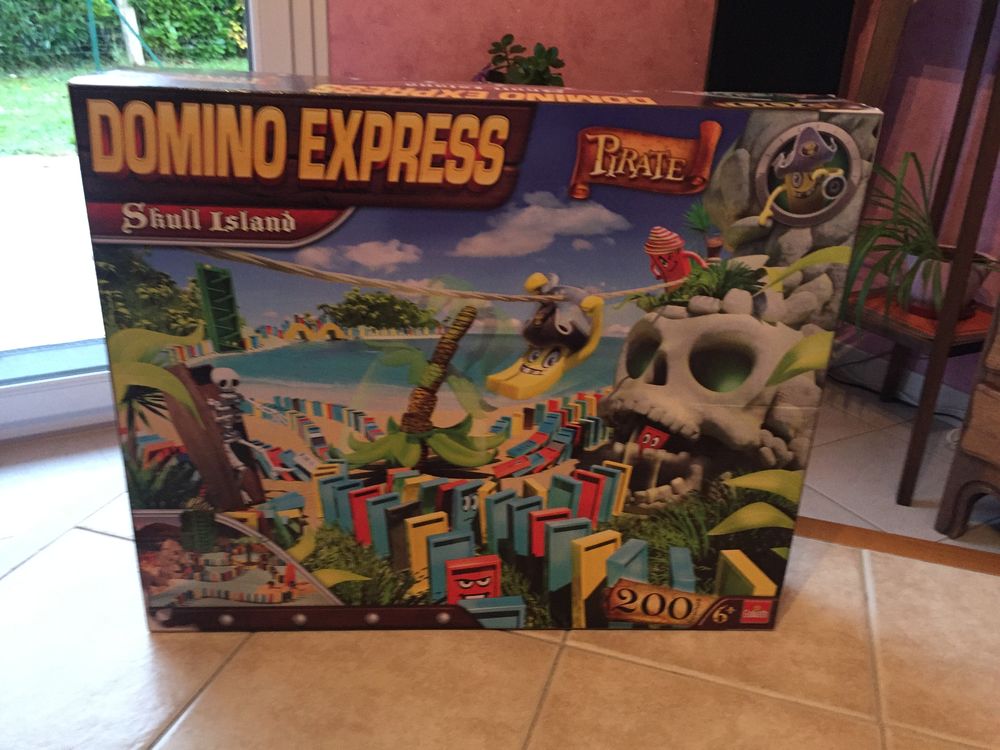 Domino Express Pirate Skull Island Jeux / jouets