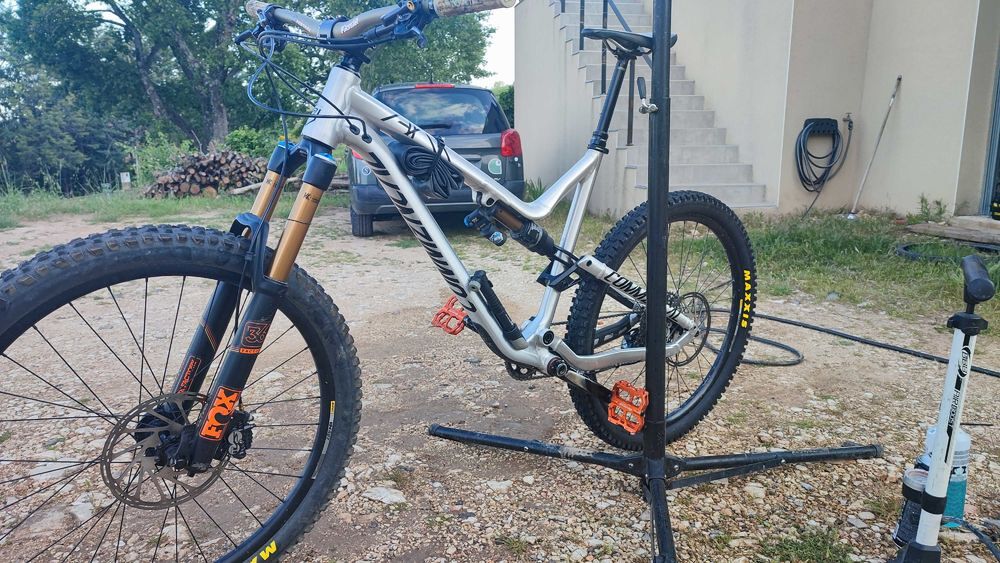 VTT enduro commencal meta am v4.2 2017 fox &eacute;dition Vlos