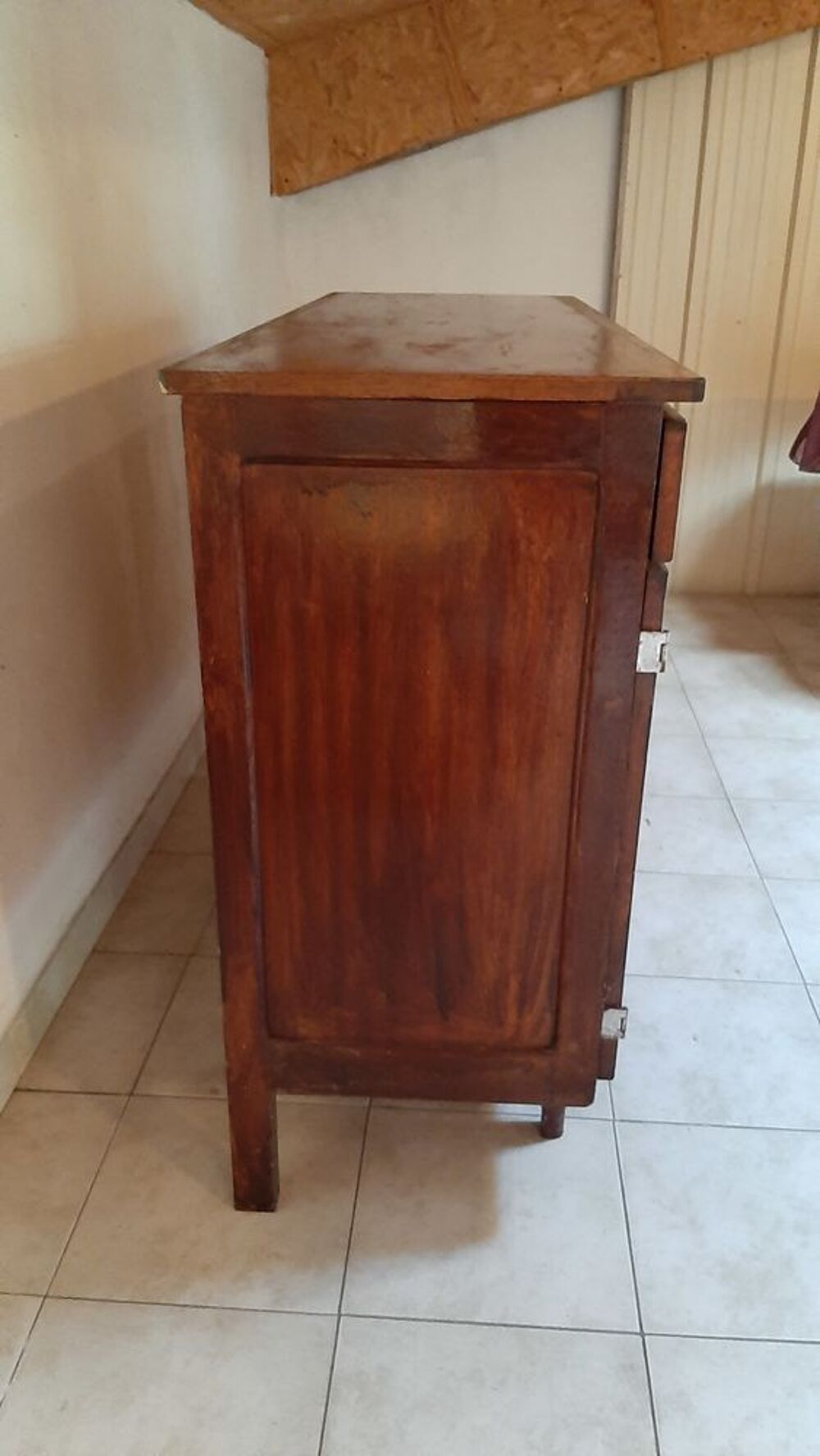 Buffet ancien en bois massif 136 cm - 3 portes et 2 tiroirs Meubles