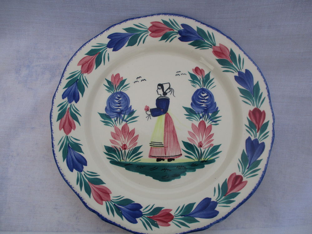 Assiette en Fa&iuml;ence avec D&eacute;cor "Breton" - Pour la D&eacute;coration Décoration
