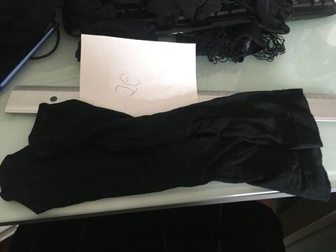 chaussettes noires denses 2 Saint-Maur-des-Fosss (94)