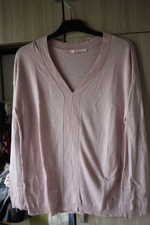 Pull femme rose clair col V Camaieu taille M  3 Monceaux (60)