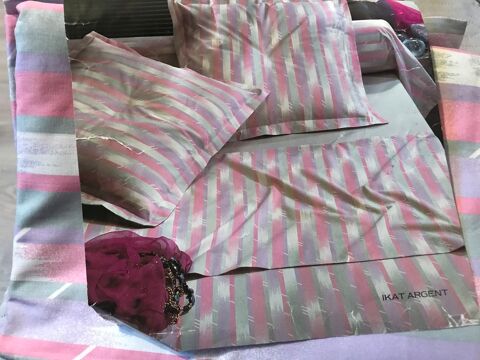 H. Couette + taie  IKAT ARGENT  Coton 140 X 200 cm 16 Saint-Genis-Laval (69)