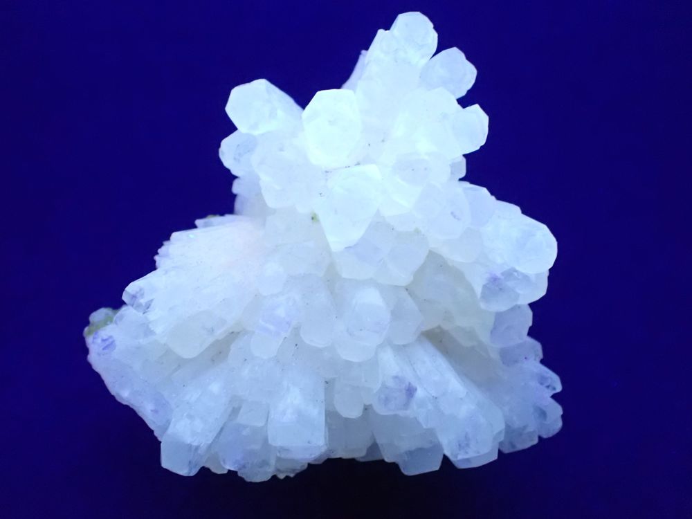 C&eacute;lestine sur Soufre Fluorescence sous UV Mine de la Grasta 