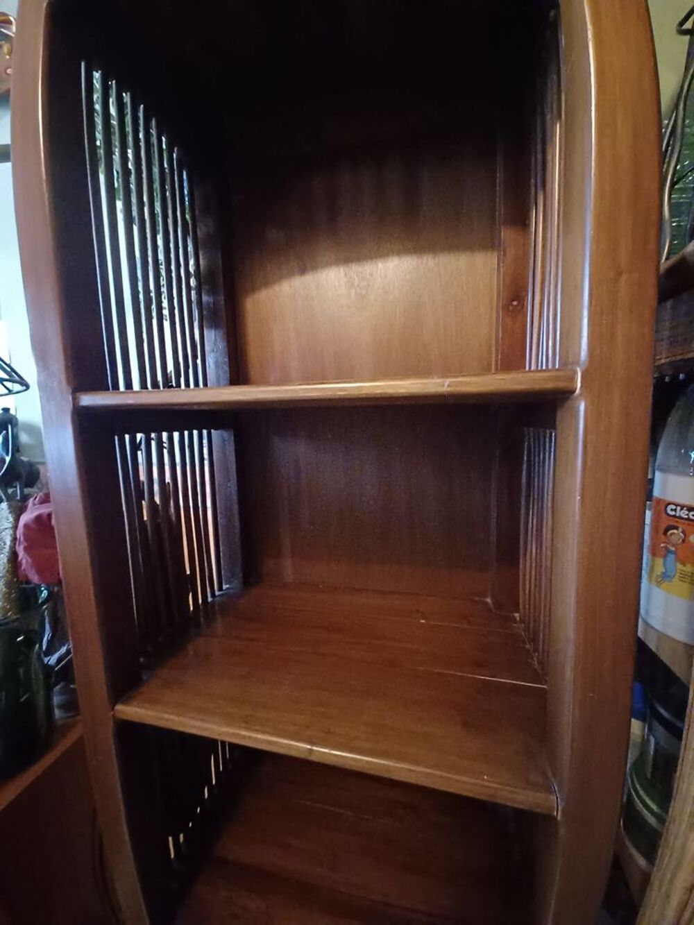 BIBLIOTHEQUE INDONESIENNE EN BOIS MASSIF Meubles