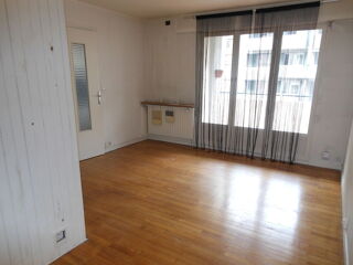  Appartement à louer 1 pièce 27 m²