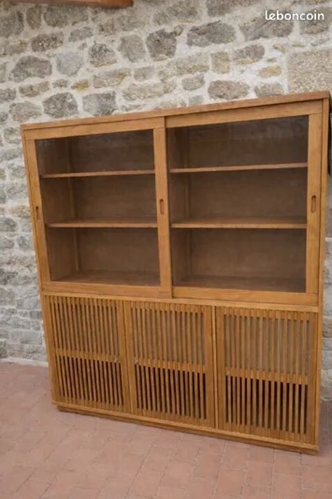 Meuble de rangement en bois portes vitr�es et lattes 520 Sainte-Gemmes-sur-Loire (49)