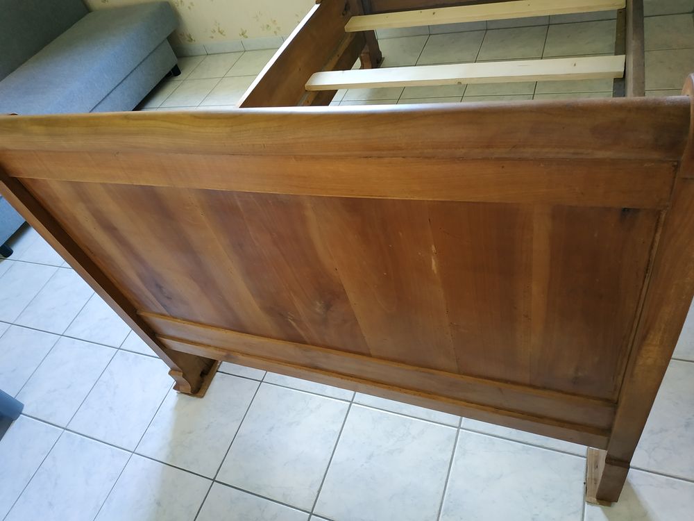 Ancien Lit rouleau merisier + sommier tapissier Ep&eacute;da Meubles