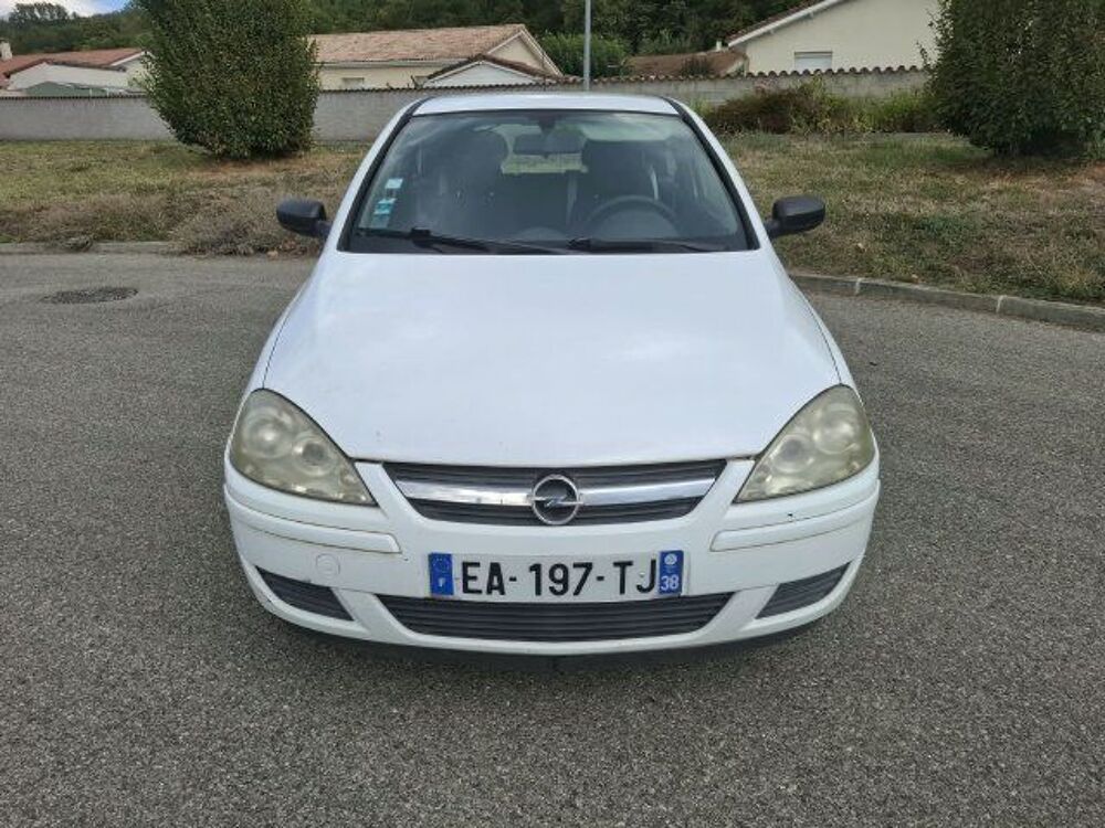 Corsa 1.3 CDTI Essentia 2005 occasion 69320 Feyzin