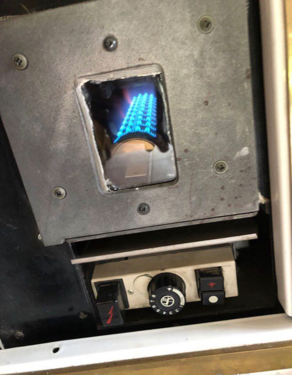 Cuisini&egrave;re tout gaz Electroménager