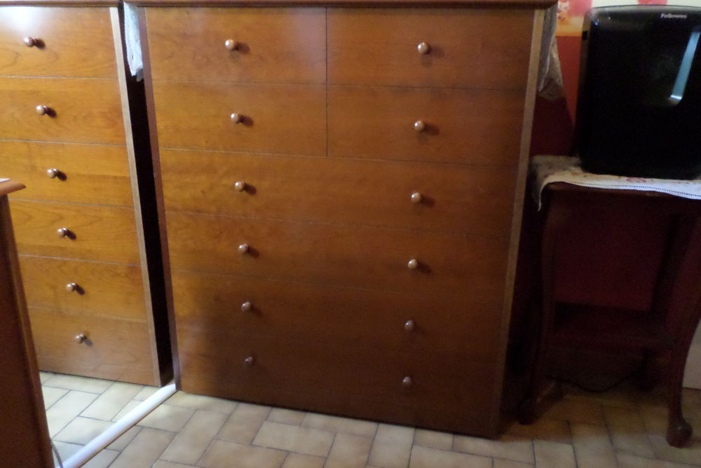 2 meubles-lit merisier 1 personne. Meubles