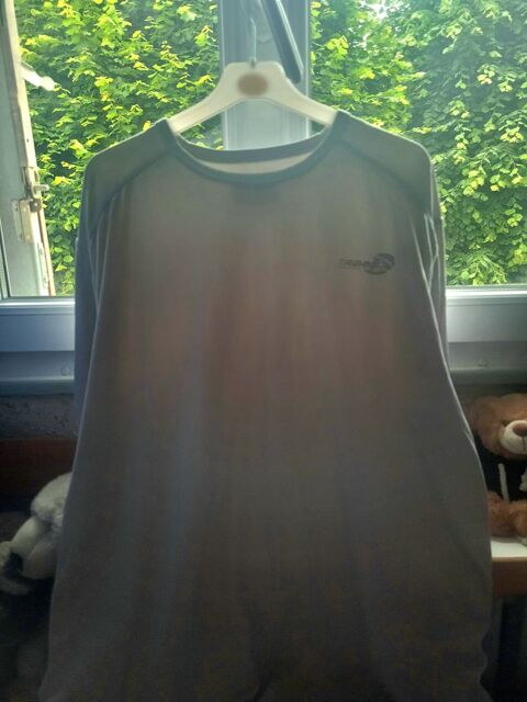 Lot de 5 tee-shirts peu port�s - tr�s bon �tat
0 Chevilly-Larue (94)