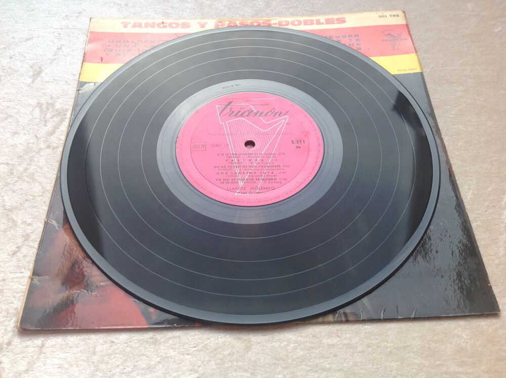 TANGOS Y PASOS DOBLES ARMANDO CANFORA/MOLENDO LLANOS Envoi P CD et vinyles