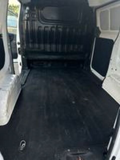   Libre Service 24H/24H Utilitaire Nissan NV200 