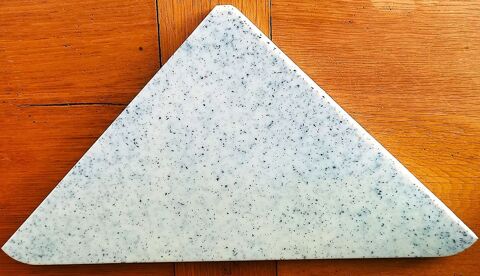 2 Etag�res d'angle flottante sans fixation 10 Challans (85)