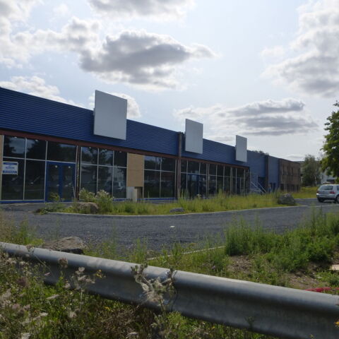 Cellule commerciale idéalement placée 4420 59125 Trith-saint-lger