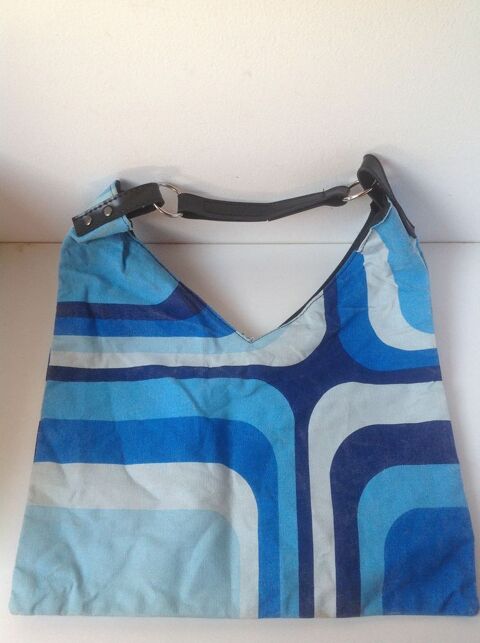 SAC EN TOILE COTON BLEUS Envoi possible
7 Trgunc (29)