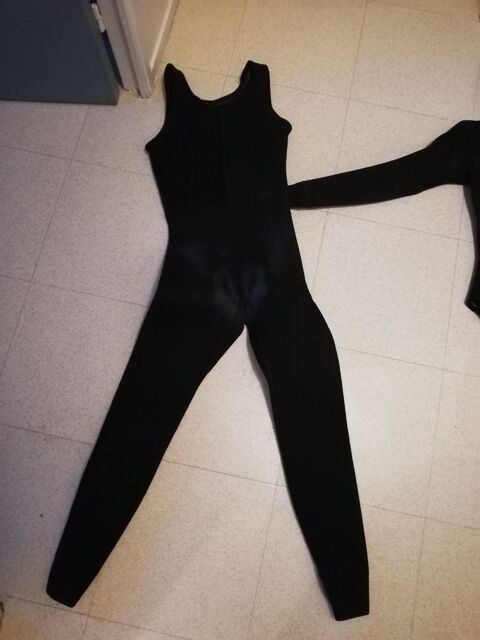 Combinaison de plonge pour femme 50 Guyancourt (78)