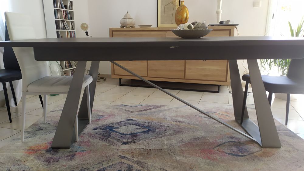 MAGNIFIQUE TABLE SALLE A MANGER Meubles
