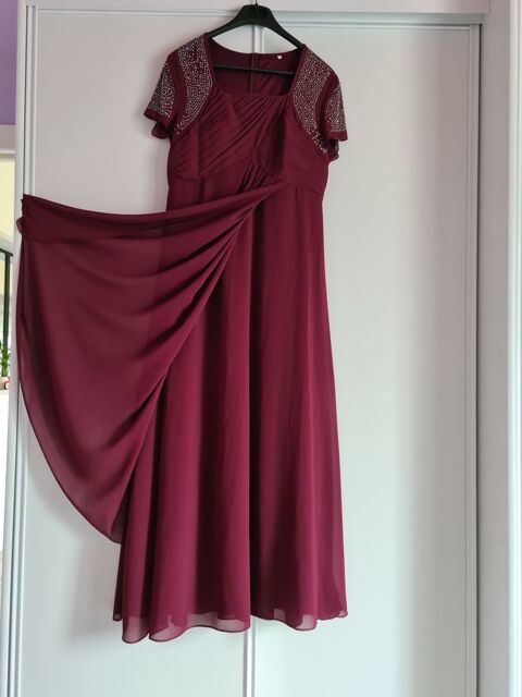 Robe longue  Gilet  Chaussure 30 Smalens (81)