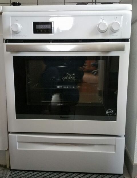 Cuisinière blanche Brandt. mixte 385 Morteau (25)