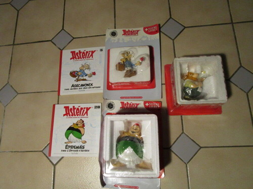 LOT FIGURINE ASTERIX"EPIDEMAIS-PETISUIX-AGECANONIX" Jeux / jouets