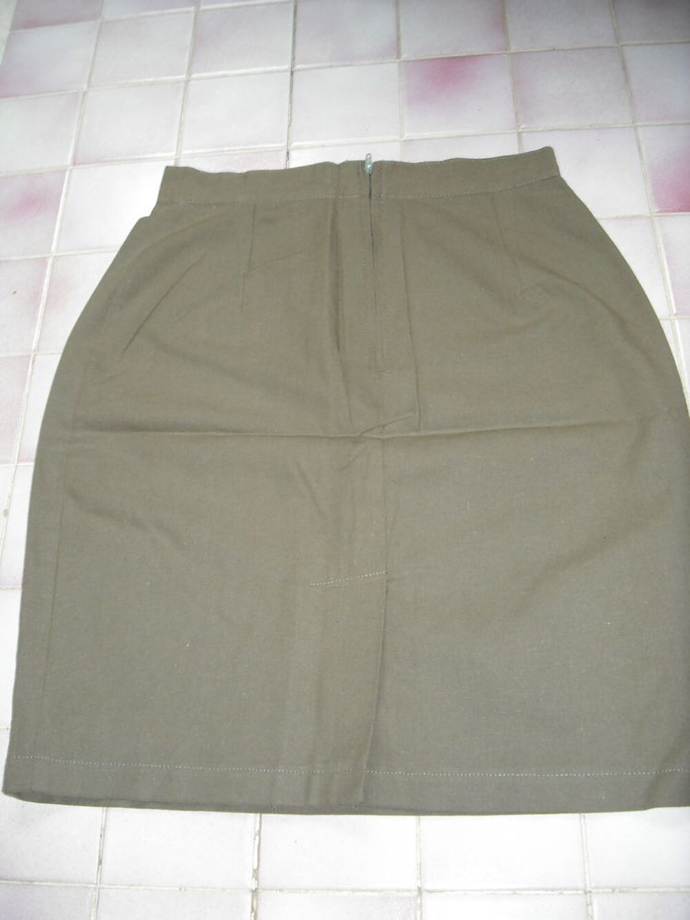 Jupe courte kaki Vêtements