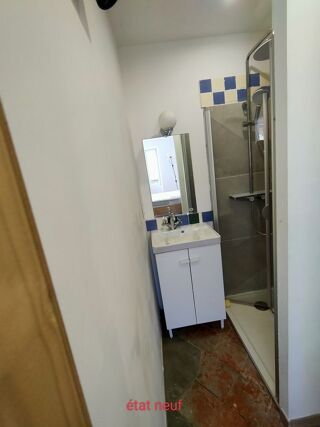 Appartement � louer 2 pi�ces 24 m� Montbrun-des-corbi�res
