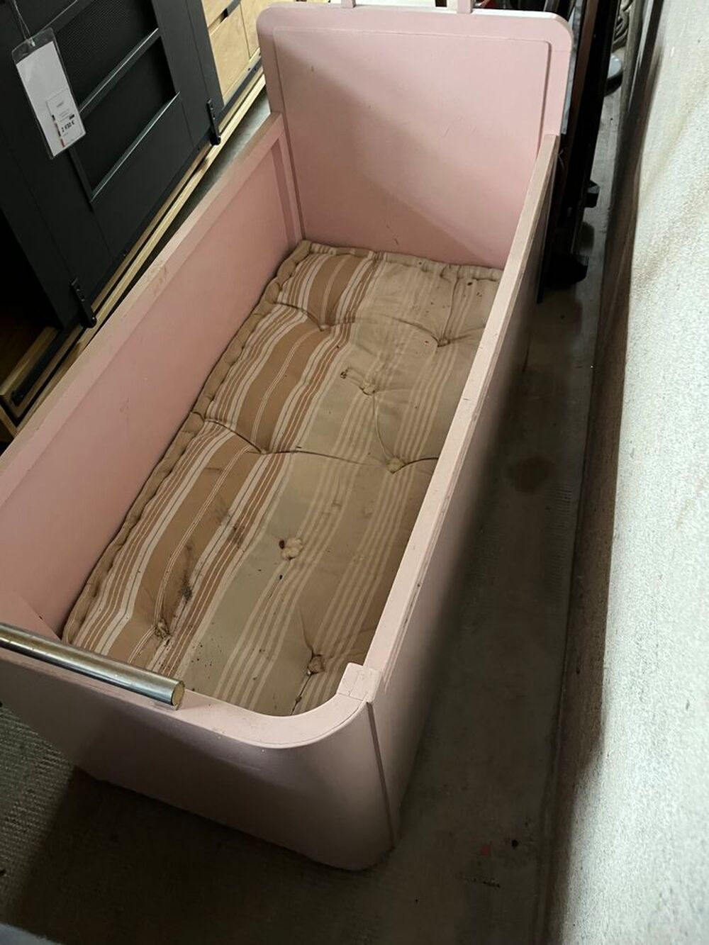 lit enfant , style baignoire ann&eacute;e 50/60 Mobilier enfants