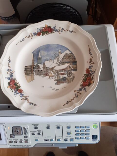 JOLIE ASSIETTE CREUSE DIAMETRE 25CM OBERNAI LEGEREMENT EBREC 10 Levainville (28)