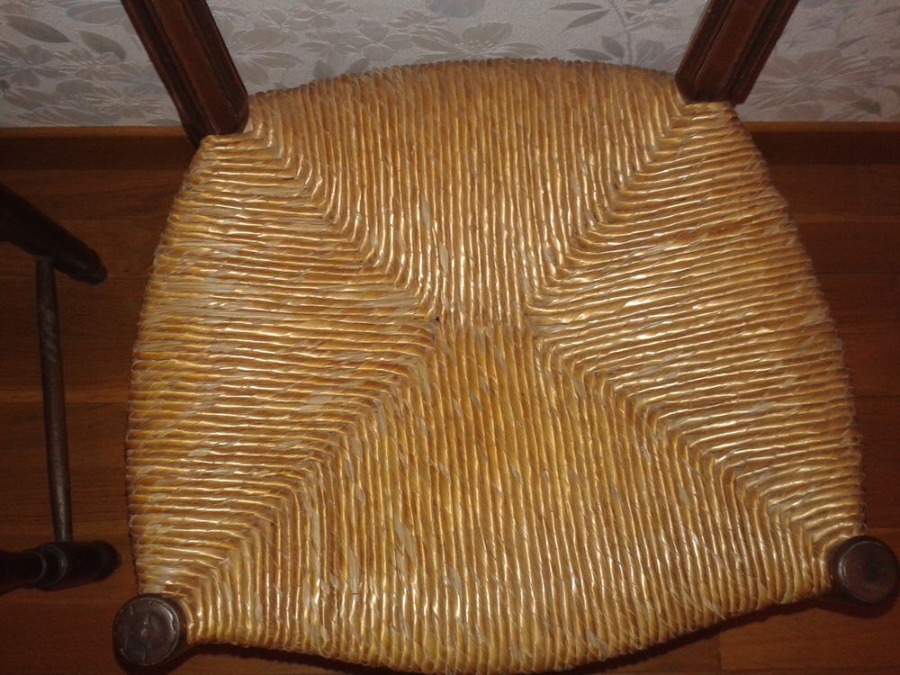 4 chaises anciennes assises paill&eacute;es proven&ccedil;ales Meubles