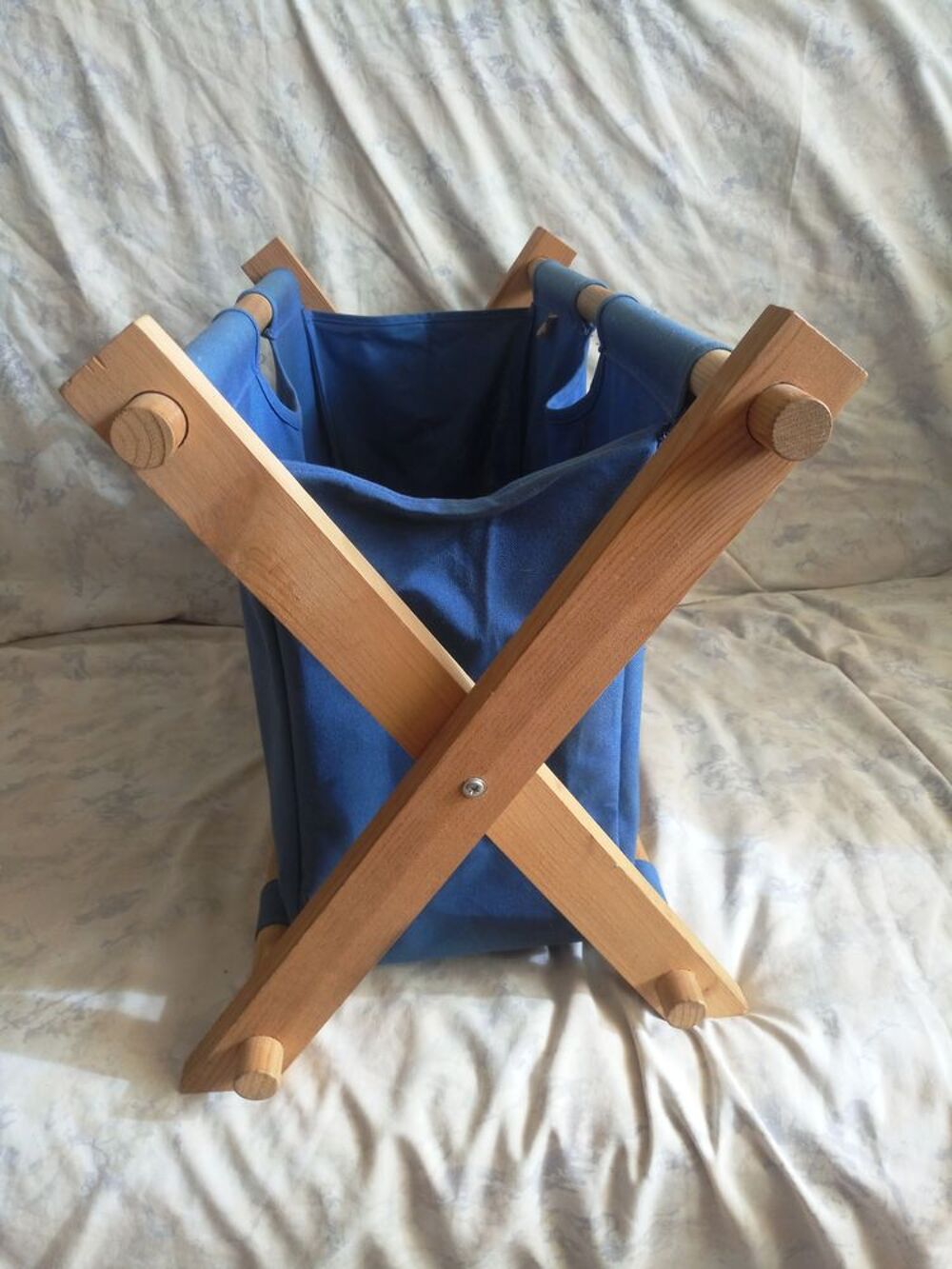 PORTE REVUE EN PIN NATUREL REPLIABLE 55 cm X 30 cm Décoration