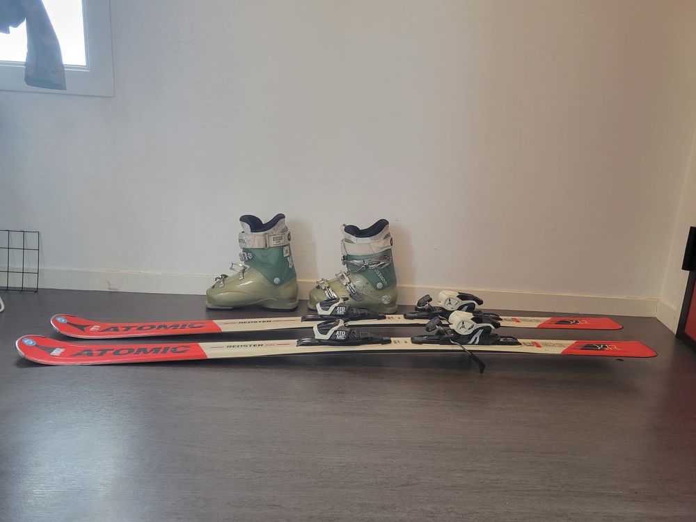 Skis Atomic ? Quasi neufs Sports