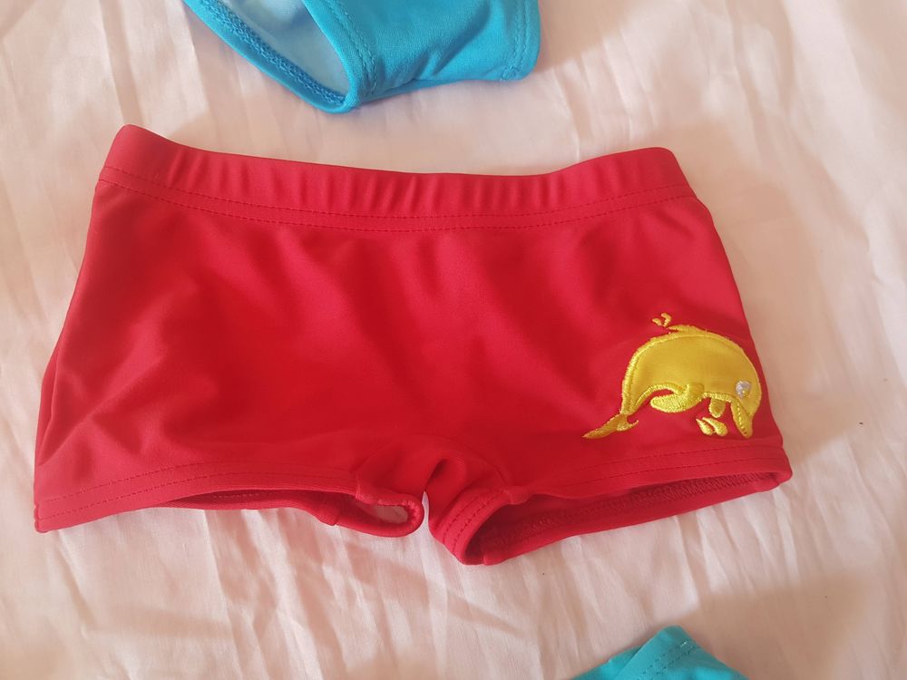 Maillot de bain gar&ccedil;on 18 mois et 24 mois a 1€ pi&egrave;ces tbe Electroménager