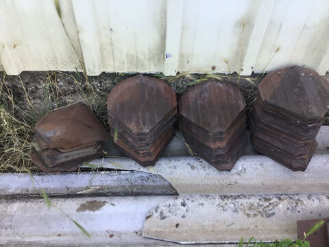 Tuiles  noues  neuves prix du lot 15 Rill (37)