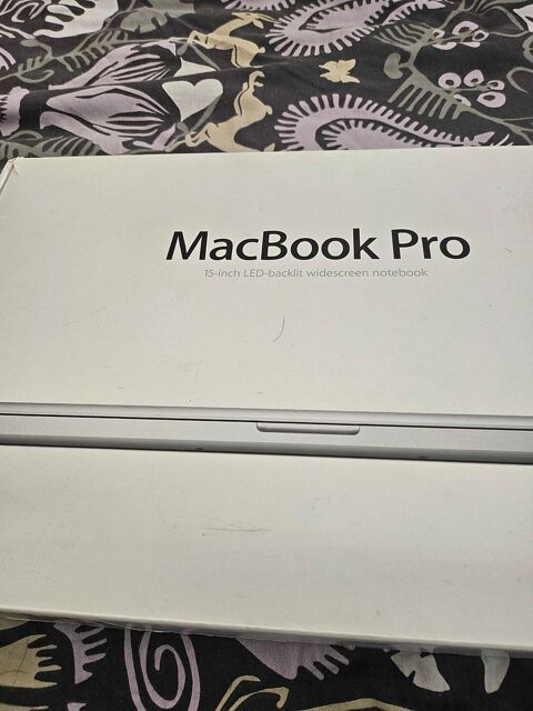 mac book pro 1500 33000 Bordeaux