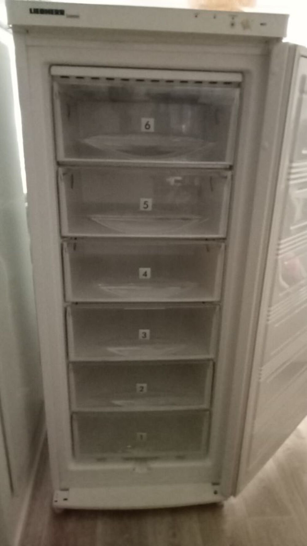 Cong&eacute;lateur armoire Liebherr Electroménager