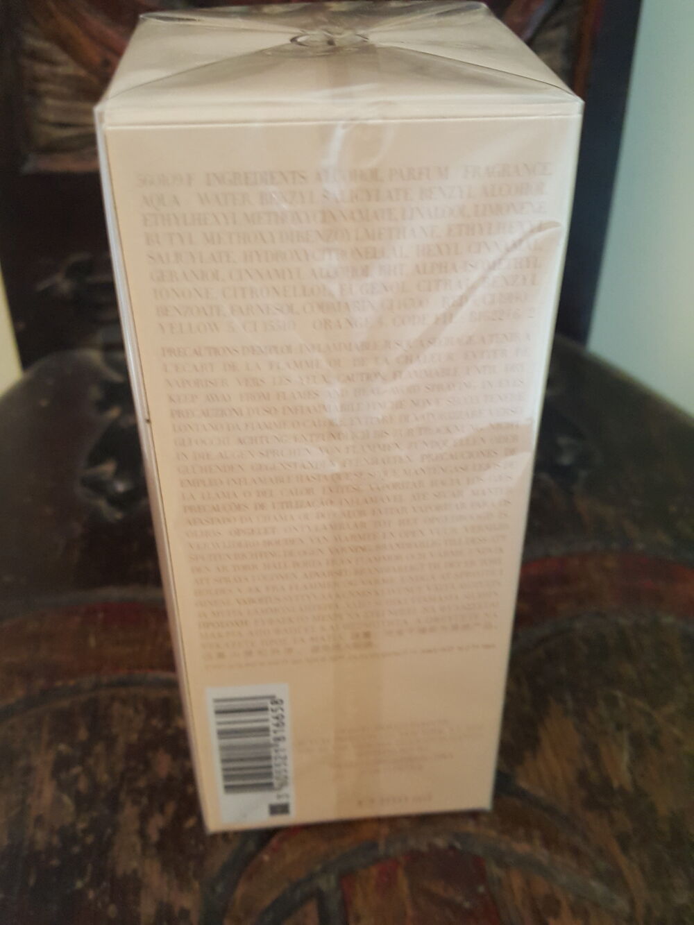 Eau de parfum "SI" de Georgio Armani
flacon de 100 ML

