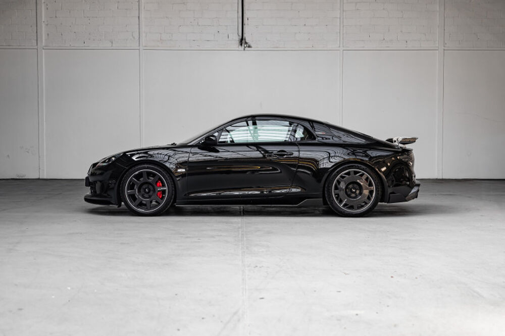 A110 R *Noir profond / Etat neuf* 2024 occasion 75014 Paris