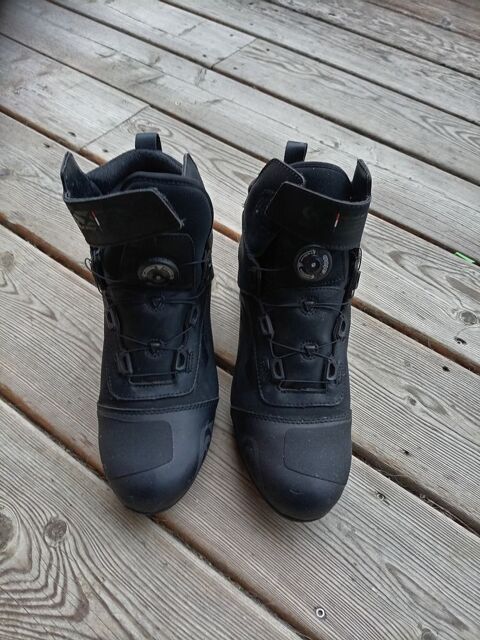 BASKETS MOTO 80 Mane (04)
