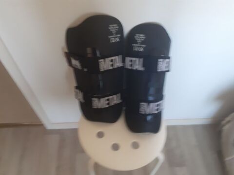 Protge tibia boxing 10 Saint-Julien-les-Villas (10)