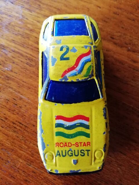 Voiture miniature de course 12 Poitiers (86)