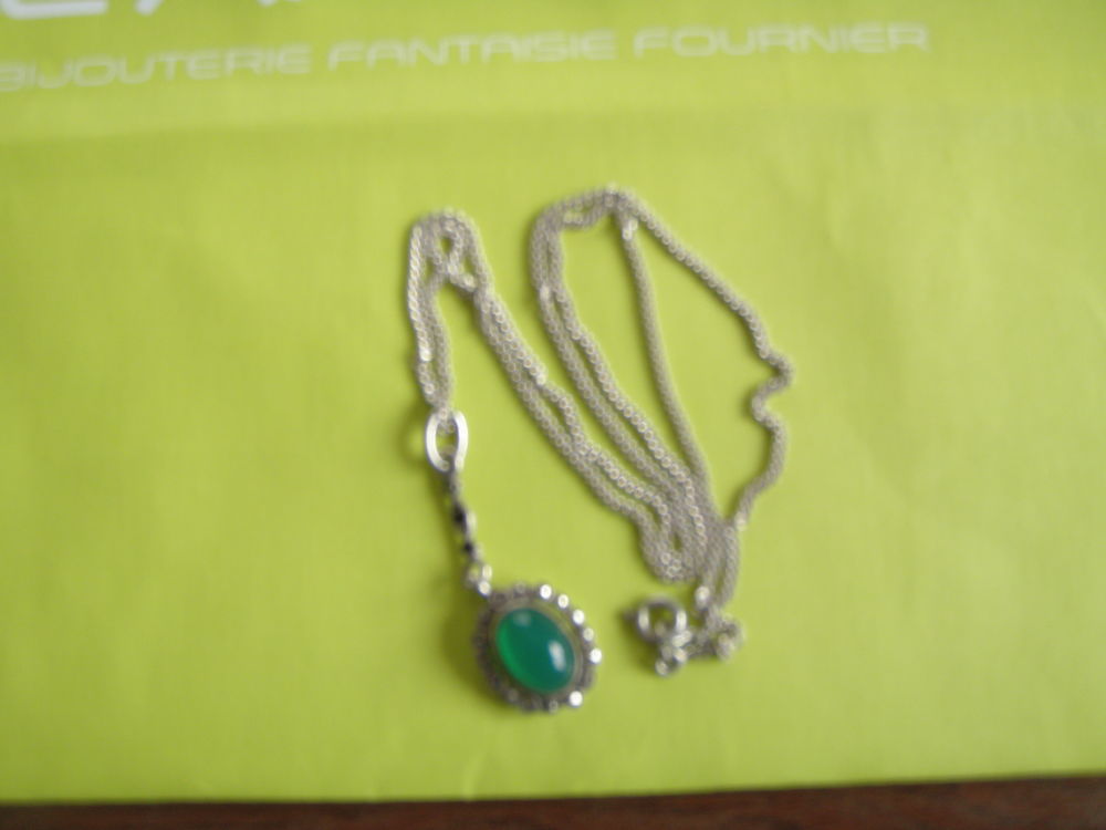 Collier fantaisie Bijoux et montres