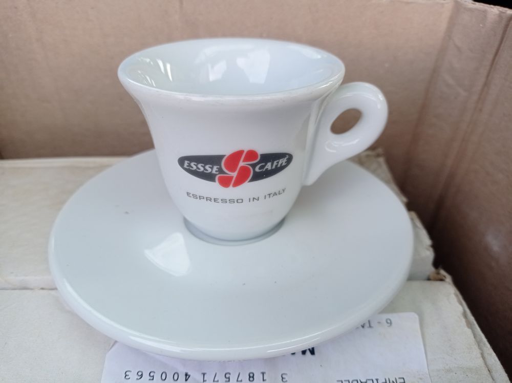 3 services Espresso bistro marque Esse Cuisine